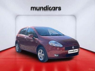 Używany Fiat Punto Dynamic 77 KM (56 kW) 2006 Czerwony Hatchback