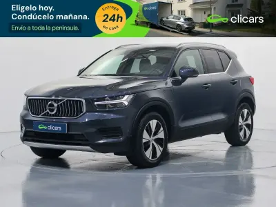 Käytetty Volvo XC40 Inscription 179 HP (131 kW) 2022 Sininen Katumaasturi