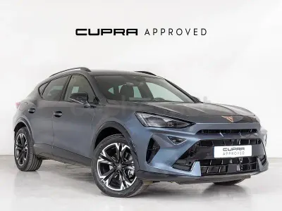 Usado Cupra Formentor 204 CV (150 kW) 2025 Gris / plata SUV