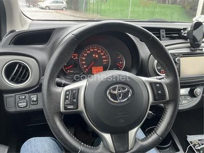 Blanco Usado 2013 Toyota Yaris Active Berlina | 7500 € (Precio justo)