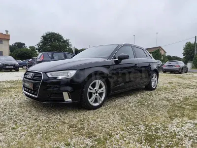 Usado Audi A3 150 CV (110 kW) 2018 Negro Berlina
