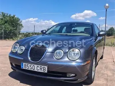 Usado Jaguar S-Type Executive 200 CV (147 kW) 2003 Negro Berlina
