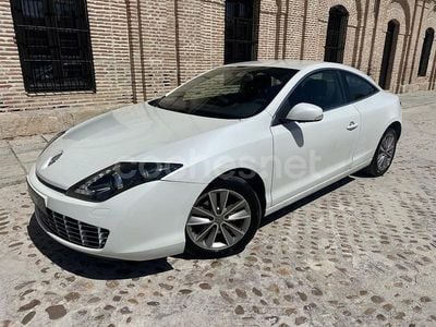 Blanco Usado 2012 Renault Laguna Coupé Coupe | 7990 €