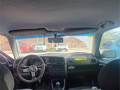 Usado VW Golf III GTI 115 CV (84 kW) 1994 Violeta / lila Berlina