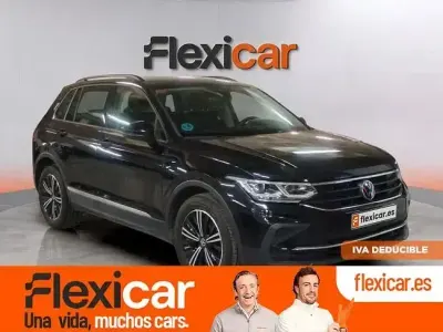 Usado VW Tiguan Life 150 CV (110 kW) 2021 Negro SUV