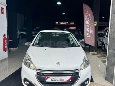 Usado Peugeot 208 Active 82 CV (60 kW) 2018 Blanco Utilitario