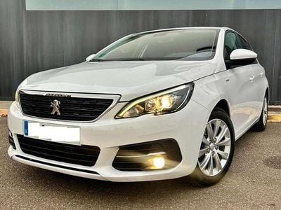 Usado Peugeot 308 SW Style 131 CV (96 kW) 2020 Blanco Familiar