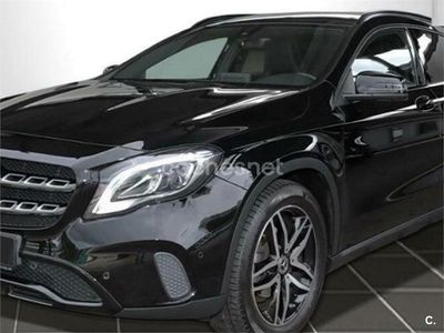 Usado Mercedes GLA200 Urban 156 CV (114 kW) 2017 Negro SUV