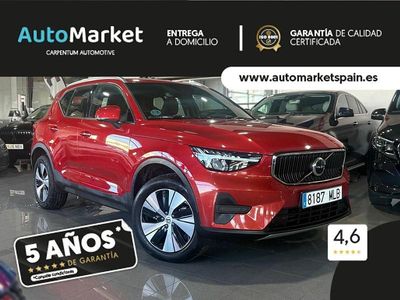 Rojo Usado 2023 Volvo XC40 Core SUV | 24.900 € (Precio justo)