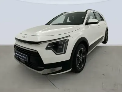 Usado Kia Niro 141 CV (103 kW) 2022 Blanco SUV