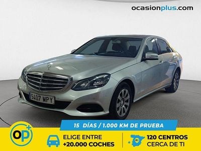 Usado Mercedes E200 136 CV (100 kW) 2015 Gris plata Berlina