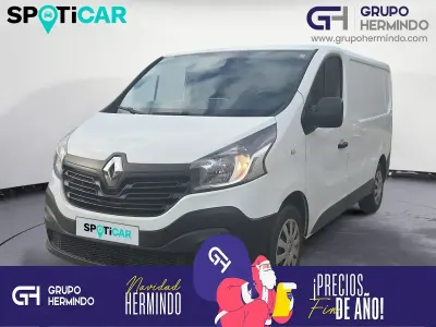 Usado Renault Trafic 120 CV (88 kW) 2018 Blanco Monovolumen