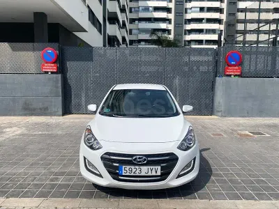 Brugt Hyundai i30 135 HK (99 kW) 2017 Hvid Sedan