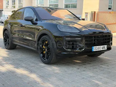 Usado Porsche Cayenne Turbo E-Hybrid 739 CV (543 kW) 2025 Negro SUV