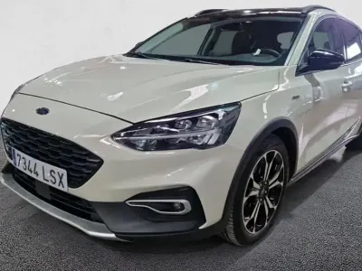 Käytetty Ford Focus Active 120 HP (88 kW) 2021