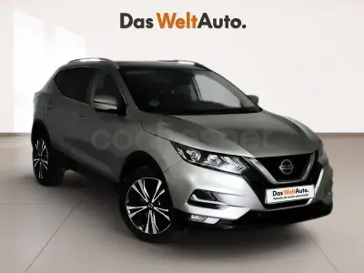 Usado Nissan Qashqai Acenta 158 CV (116 kW) 2021 Gris / plata SUV