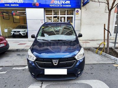 Usado Dacia Lodgy Comfort 95 CV (69 kW) 2020 Azul Monovolumen