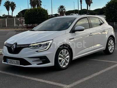 Blanco Usado 2021 Renault Mégane IV Business Berlina | 15.500 € (Un poco caro)