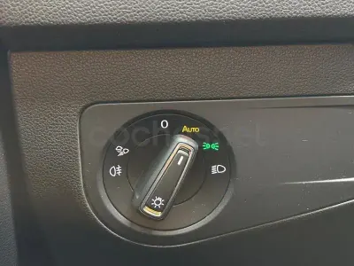 Käytetty VW Tiguan Life 150 HP (110 kW) 2022 Valkoinen Katumaasturi