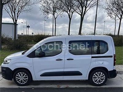 Usado Citroën Berlingo Live 102 CV (75 kW) 2022 Blanco Monovolumen