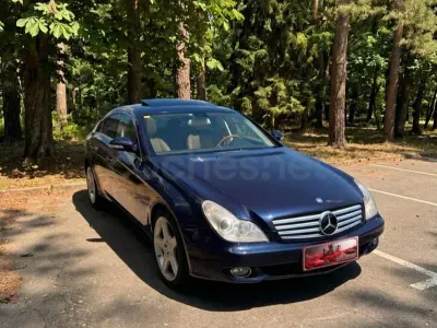 Usado Mercedes CLS320 224 CV (164 kW) 2007 Azul Coupe