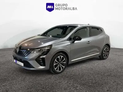 Usado Renault Clio V Techno 91 CV (66 kW) 2025 Gris Berlina