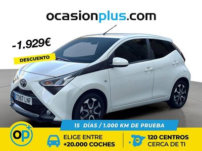 Usado Toyota Aygo X-play 72 CV (52 kW) 2021 Blanco Utilitario