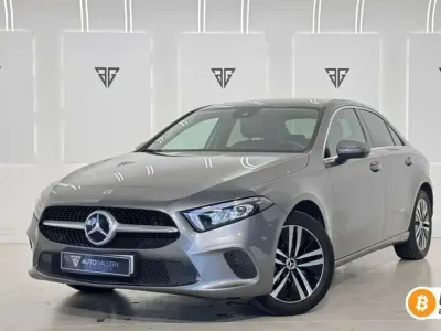 Usado Mercedes A250 218 CV (160 kW) 2022 Gris Berlina