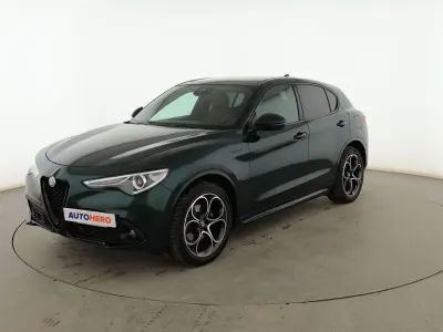 Usado Alfa Romeo Stelvio Veloce 210 CV (154 kW) 2021 Verde SUV