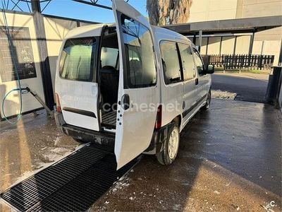 Blanco Usado 2009 Peugeot Partner Tepee Premium Monovolumen | 2250 € (Super precio)