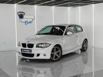 Usado BMW 116 Shadowline 115 CV (84 kW) 2009 Blanco Utilitario