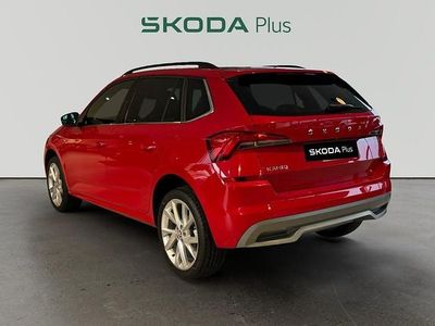Usado Skoda Kamiq Sport 110 CV (80 kW) 2022 Rojo SUV