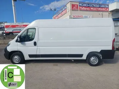 Usado Citroën Jumper 140 CV (102 kW) 2023 Blanco Monovolumen