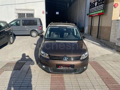 Begagnad VW Touran Sport 140 HK (102 kW) 2013 Beige Minibuss