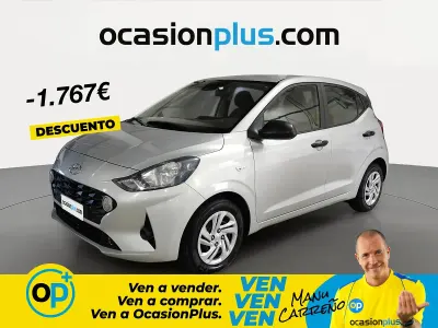 Usado Hyundai i10 67 CV (49 kW) 2022 Gris Utilitario