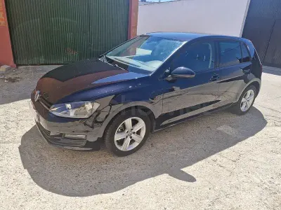 Usado VW Golf VII Advance 110 CV (80 kW) 2016 Negro Berlina