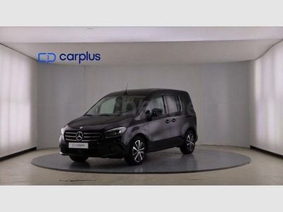 Usado Mercedes T180 116 CV (85 kW) 2024 Negro Monovolumen