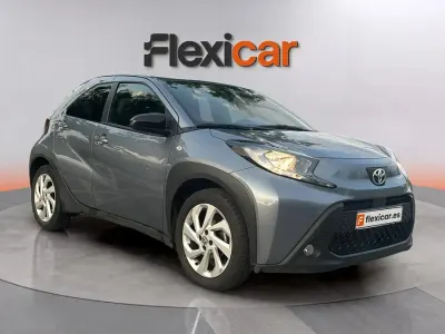 Begagnad Toyota Aygo X 72 HK (52 kW) 2024 Blå SUV