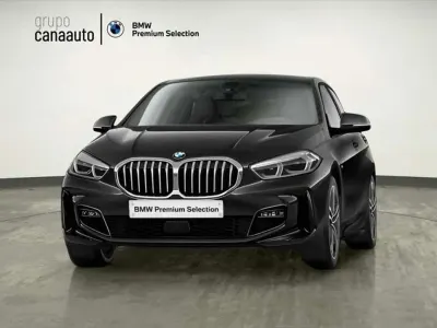 Usado BMW 118 Comfort Edition 150 CV (110 kW) 2022 Negro Utilitario