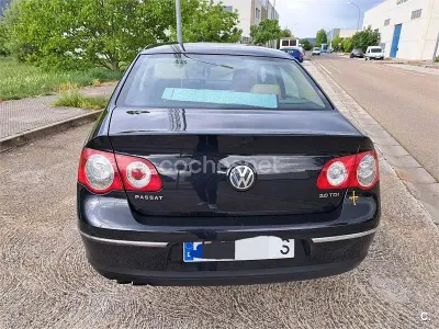 Käytetty VW Passat Highline 140 HP (102 kW) 2005 Musta Sedan