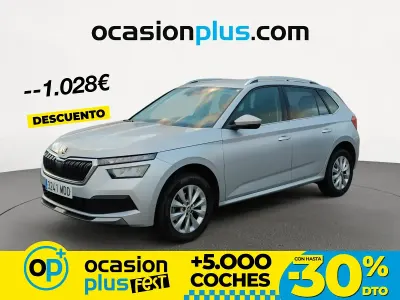 Usado Skoda Kamiq Ambition 110 CV (80 kW) 2022 Gris SUV