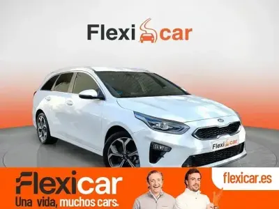Usado Kia Ceed 136 CV (100 kW) 2021 Blanco Utilitario