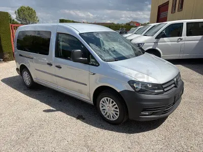 Usado VW Caddy Beach 102 CV (75 kW) 2019 Gris / plata Monovolumen