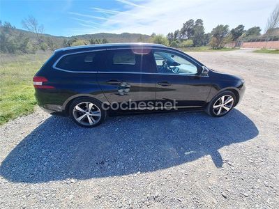 Käytetty Peugeot 308 Allure 150 HP (110 kW) 2014 Musta Sedan