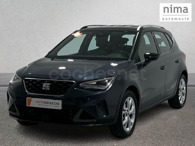 Usado Seat Arona FR 110 CV (80 kW) 2024 Gris / plata SUV