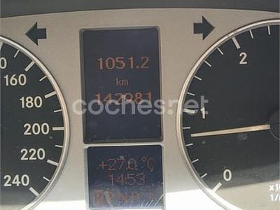 Usado Mercedes B180 109 CV (80 kW) 2009 Negro Monovolumen