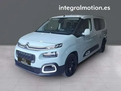 Usado Citroën Berlingo Shine 131 CV (96 kW) 2020 Azul Monovolumen