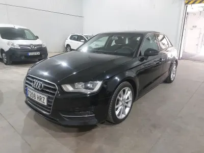 Usado Audi A3 Ambition 150 CV (110 kW) 2013 Negro Berlina