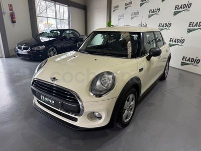 Usado Mini Cooper D 116 CV (85 kW) 2017 Beige Utilitario