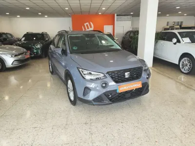 Usado Seat Arona Style 116 CV (85 kW) 2025 Gris SUV